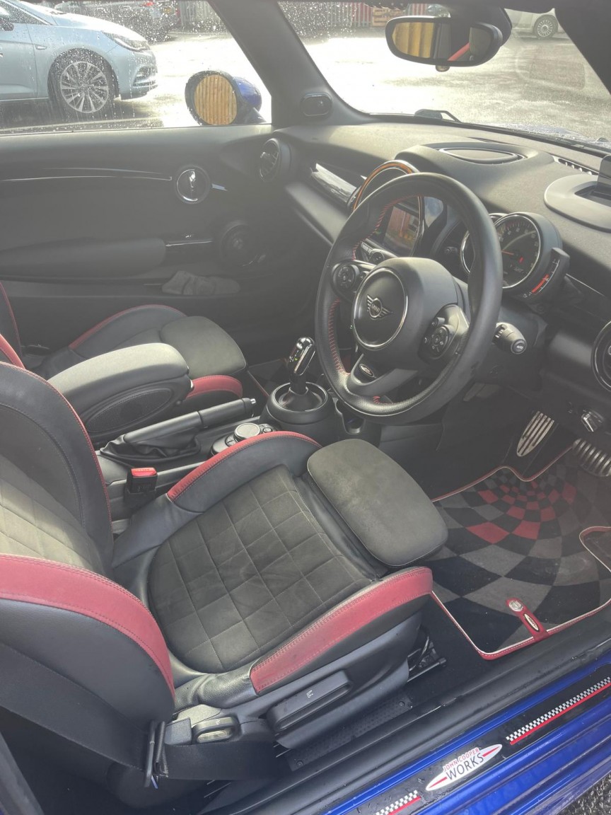 Used MINI Convertible 2019 for sale - 77945770: Photo 3