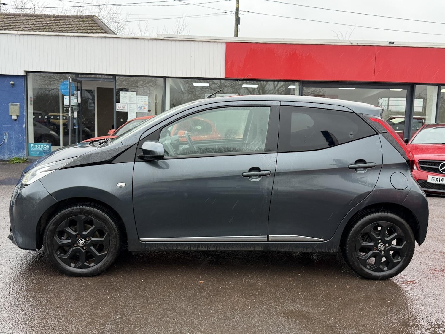 Used Toyota AYGO 2018 for sale - 77423535: Photo 10