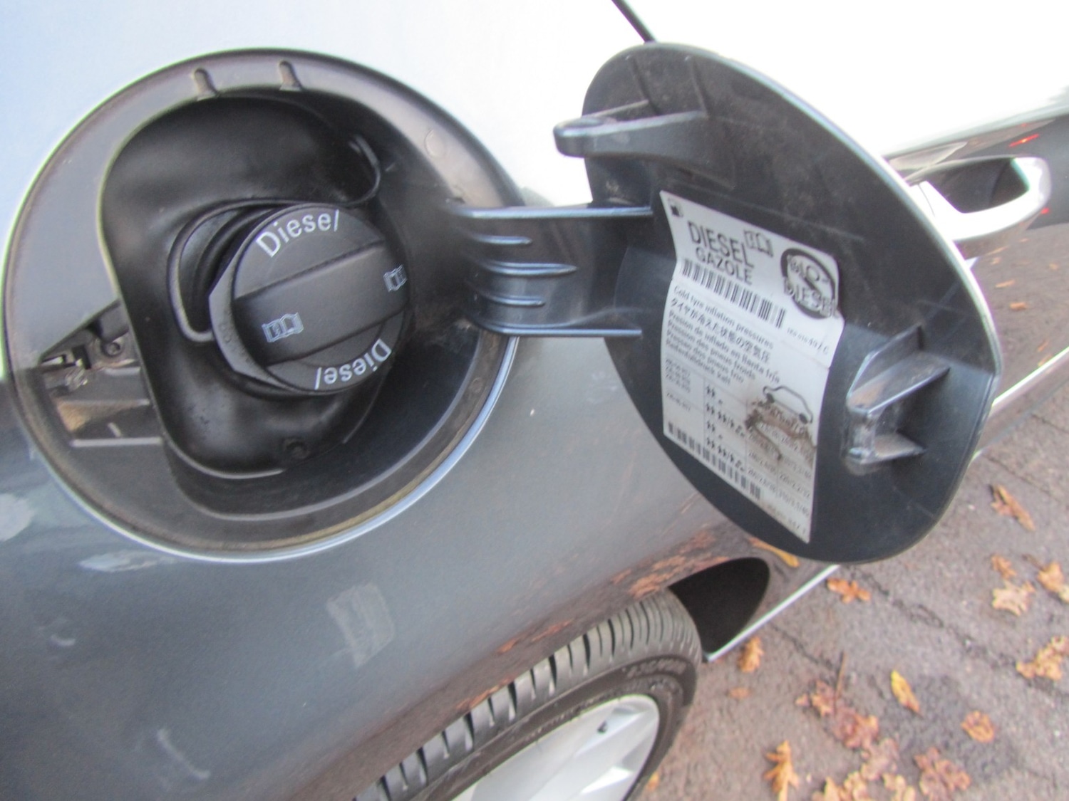 Used Volkswagen CC 2013 for sale - 76536726: Photo 35