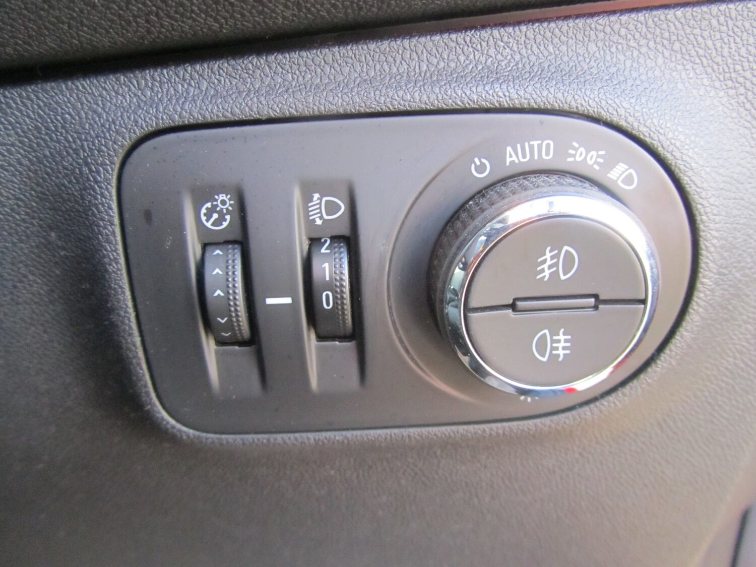 Used Vauxhall Corsa 2016 for sale - 75999864: Photo 20