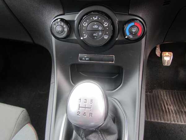Used Ford Fiesta 2017 for sale - 76019559: Photo 15