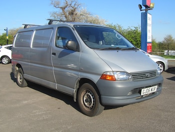Toyota HiAce feature image
