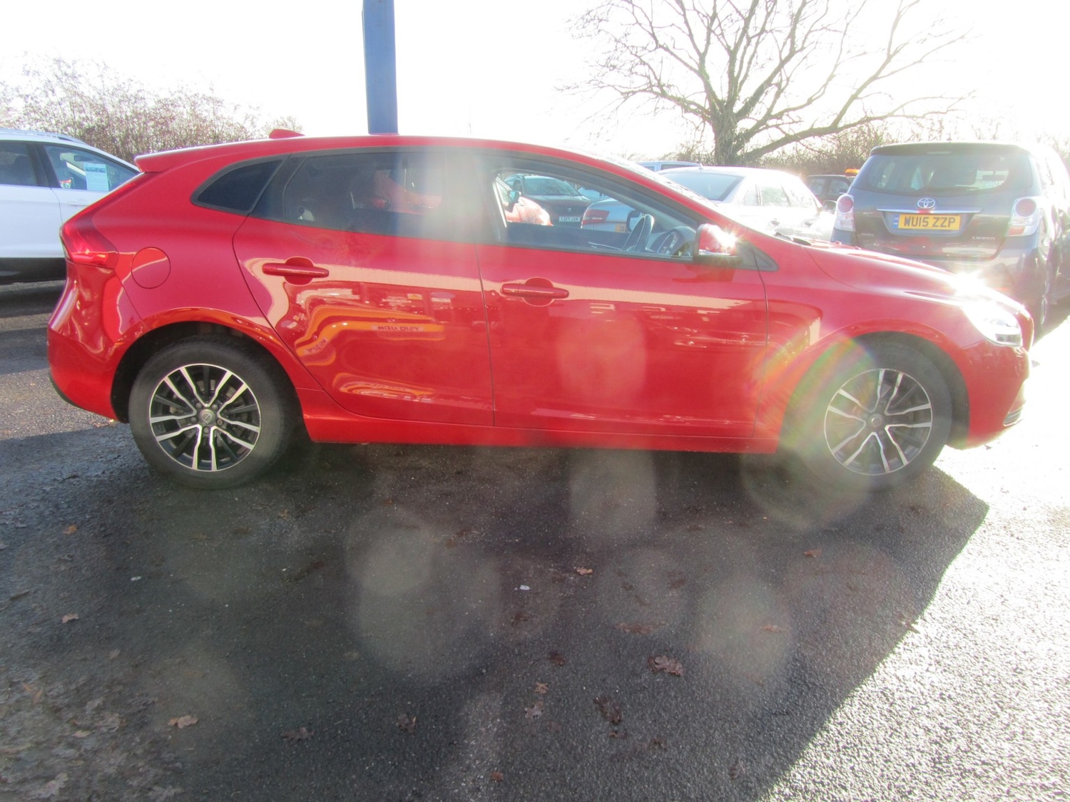 Used Volvo V40 2017 for sale - 77028024: Photo 11