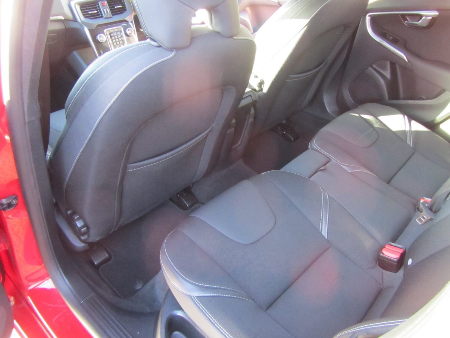 Used Volvo V40 2017 for sale - 77028024: Photo 20