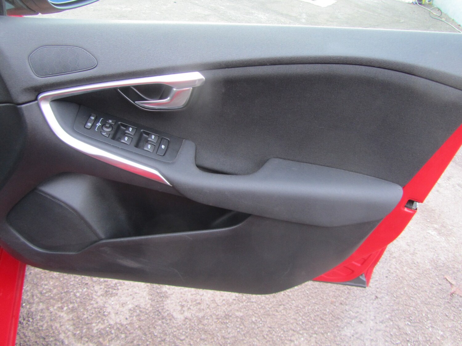 Used Volvo V40 2017 for sale - 77028024: Photo 25