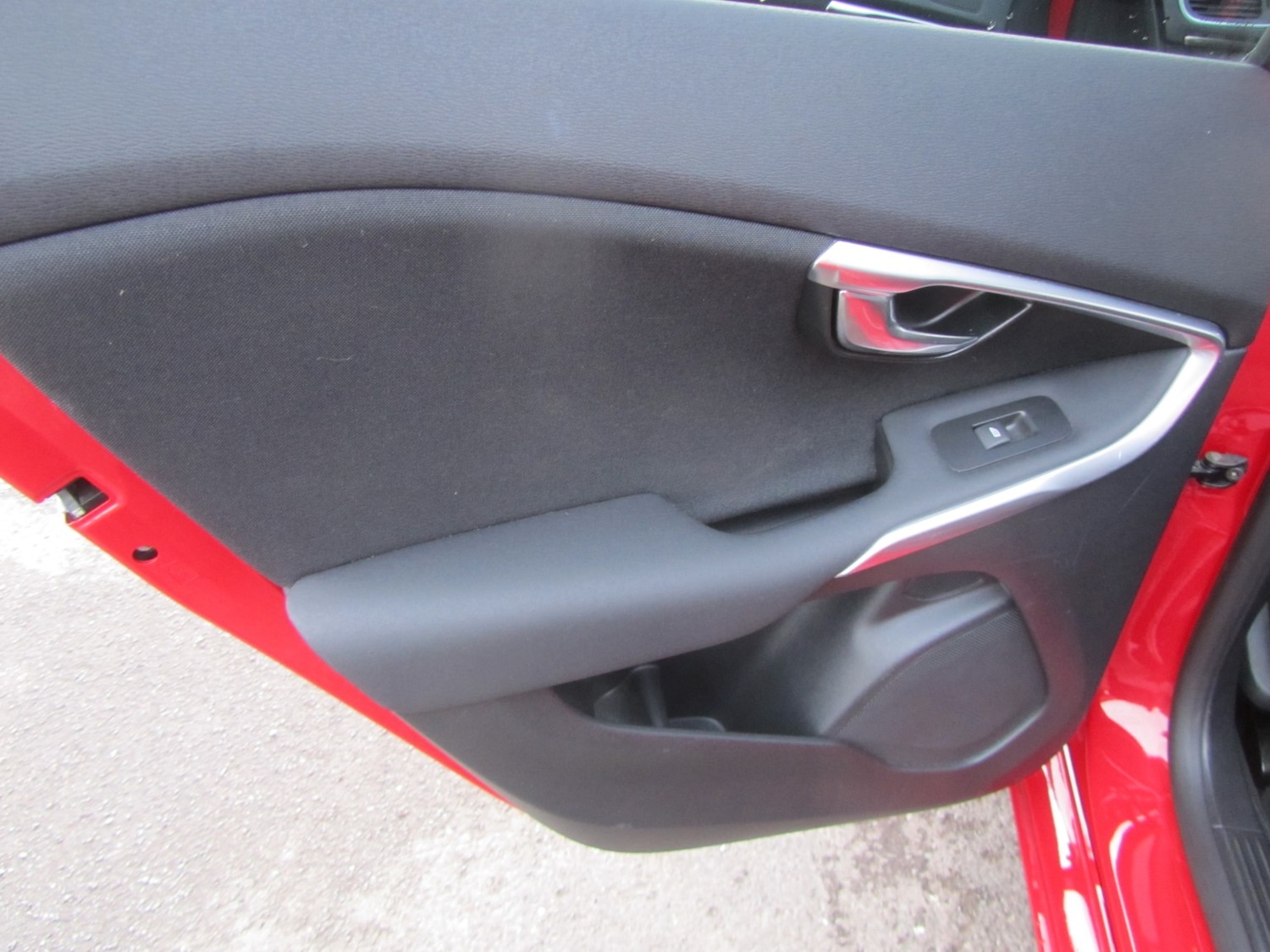 Used Volvo V40 2017 for sale - 77028024: Photo 27