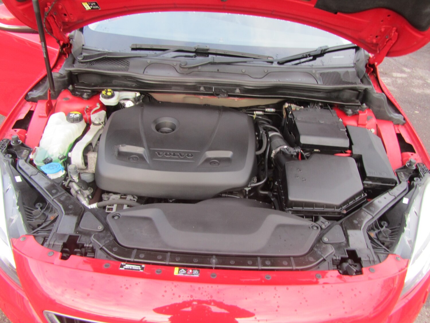 Used Volvo V40 2017 for sale - 77028024: Photo 30