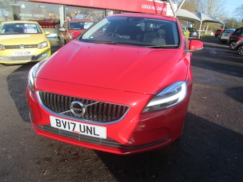 Used Volvo V40 2017 for sale - 77028024: Photo