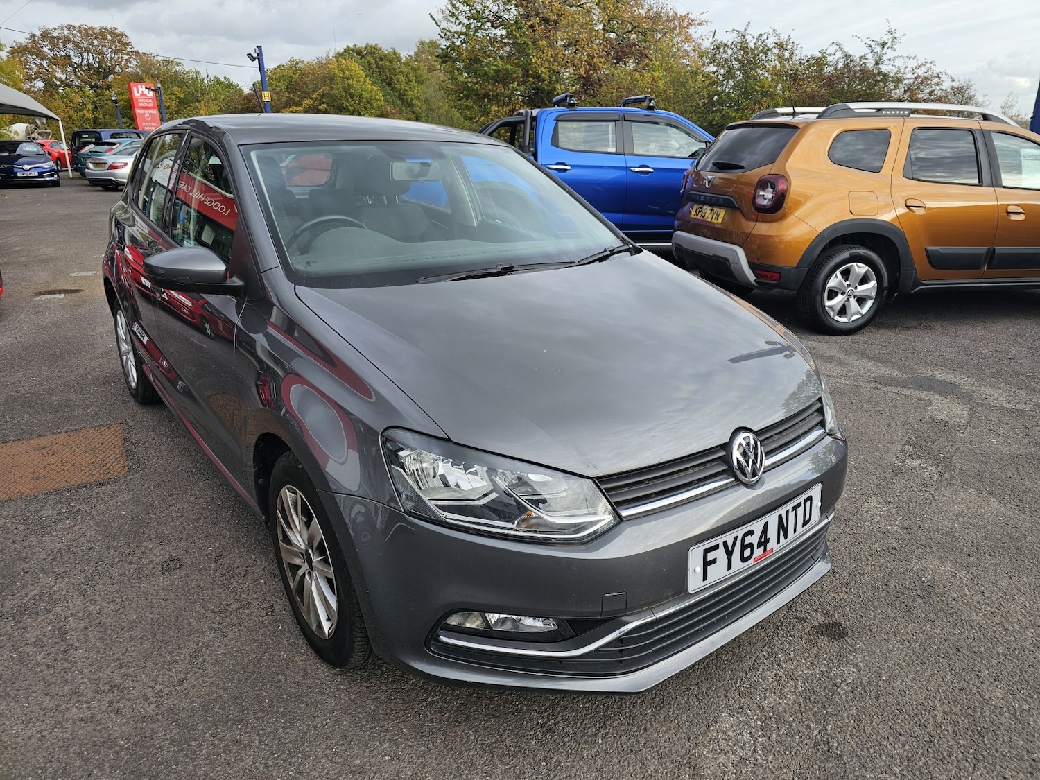 Used Volkswagen Polo 2014 for sale - 76358074: Photo 1