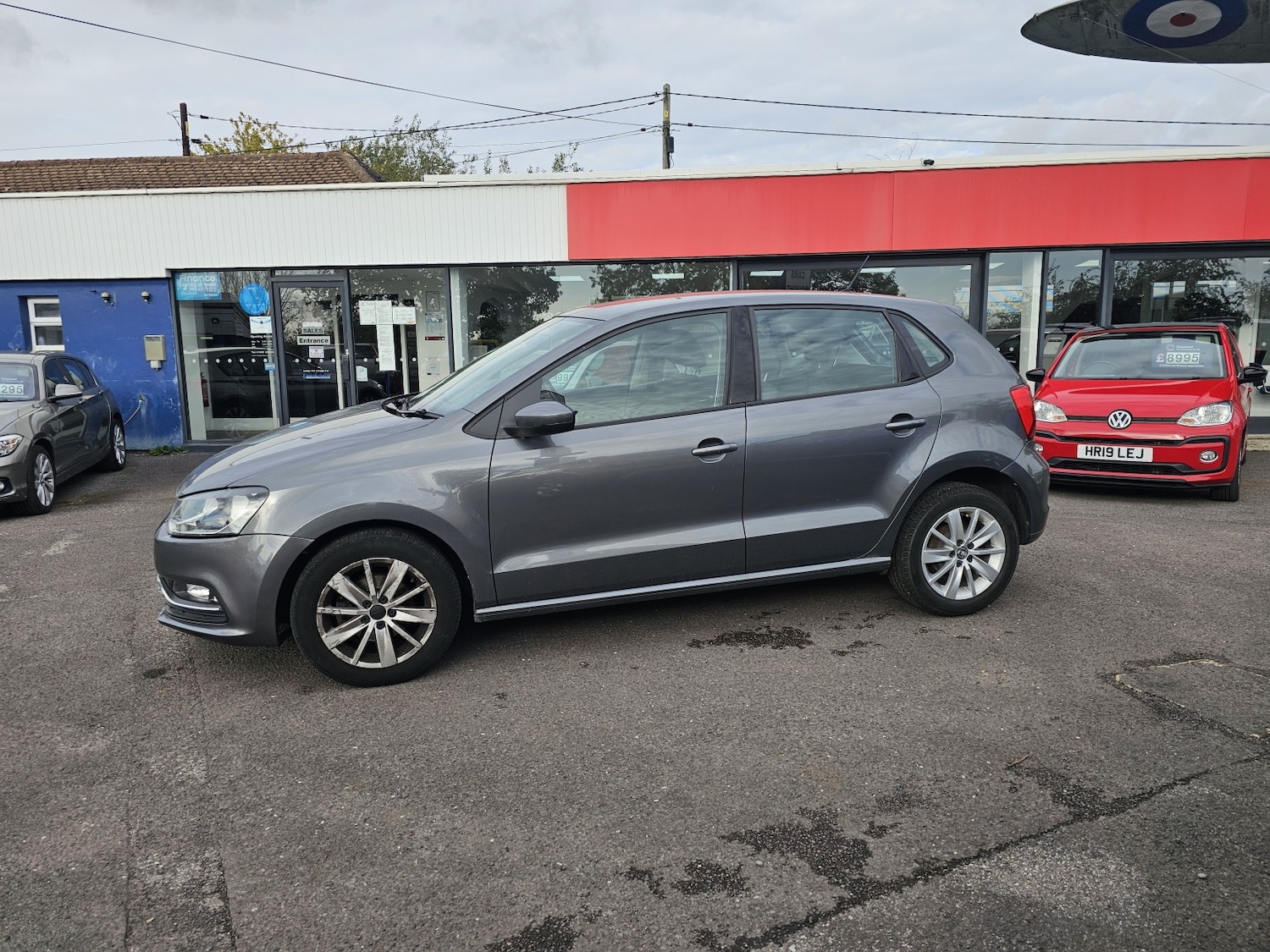 Used Volkswagen Polo 2014 for sale - 76358074: Photo 2