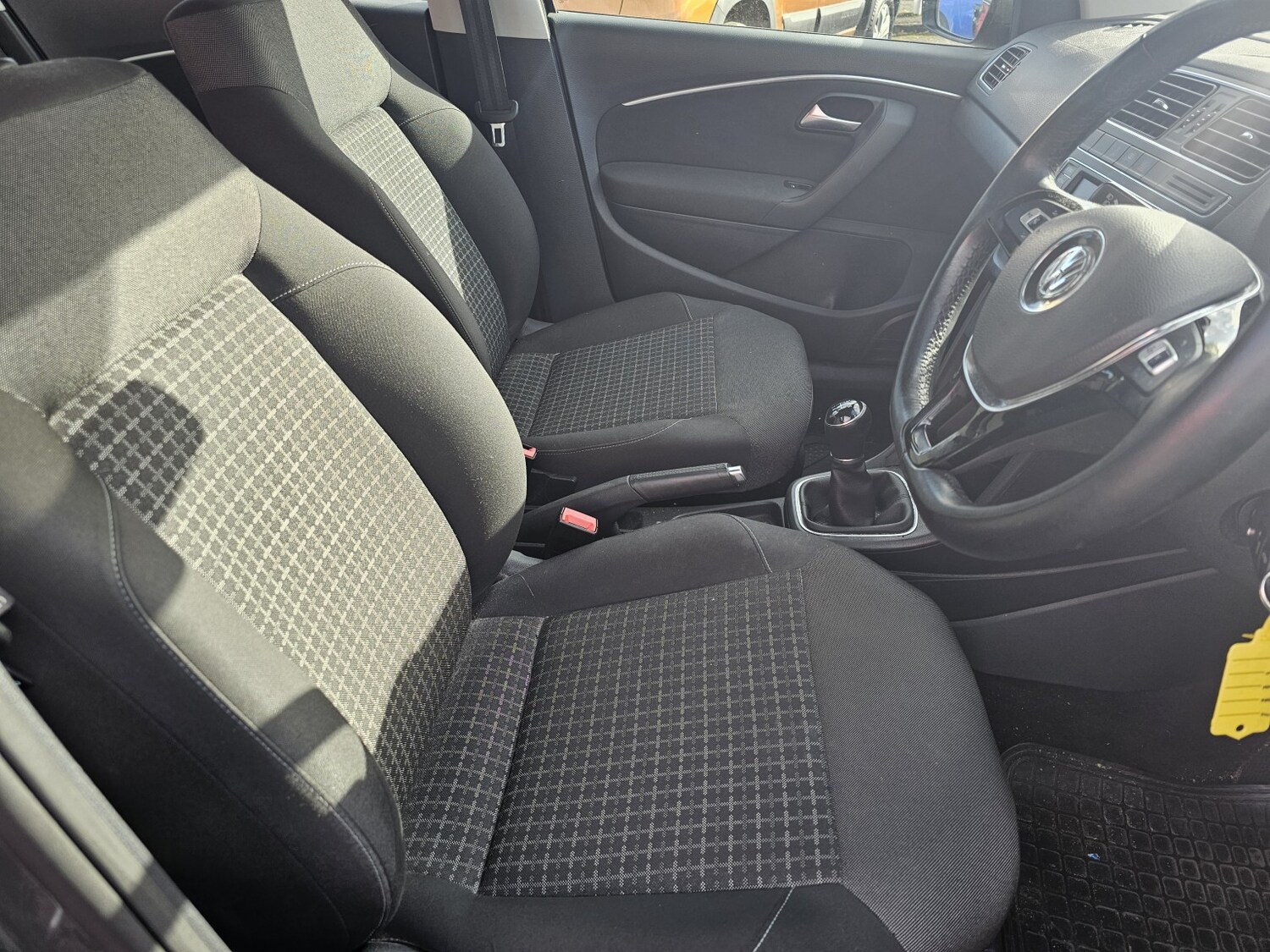 Used Volkswagen Polo 2014 for sale - 76358074: Photo 3