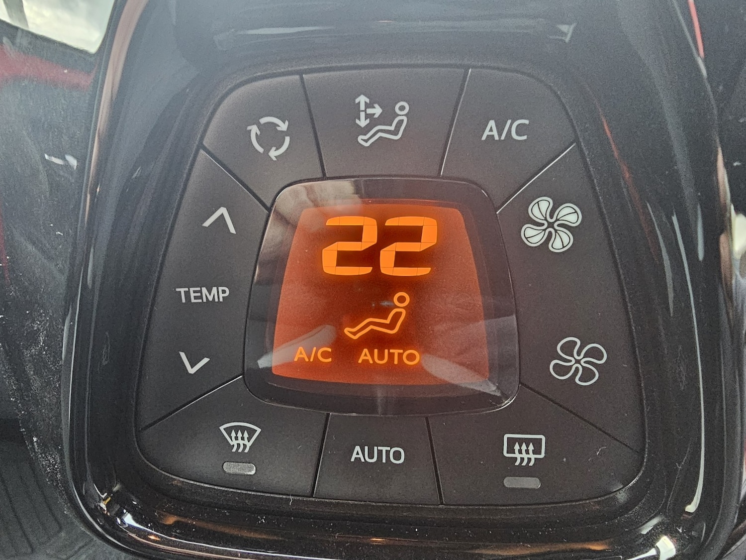 Used Toyota AYGO 2017 for sale - 76858912: Photo 11