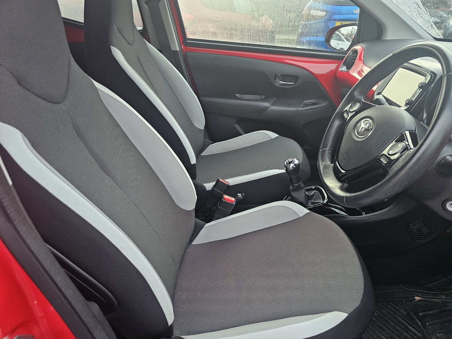 Used Toyota AYGO 2017 for sale - 76858912: Photo 3