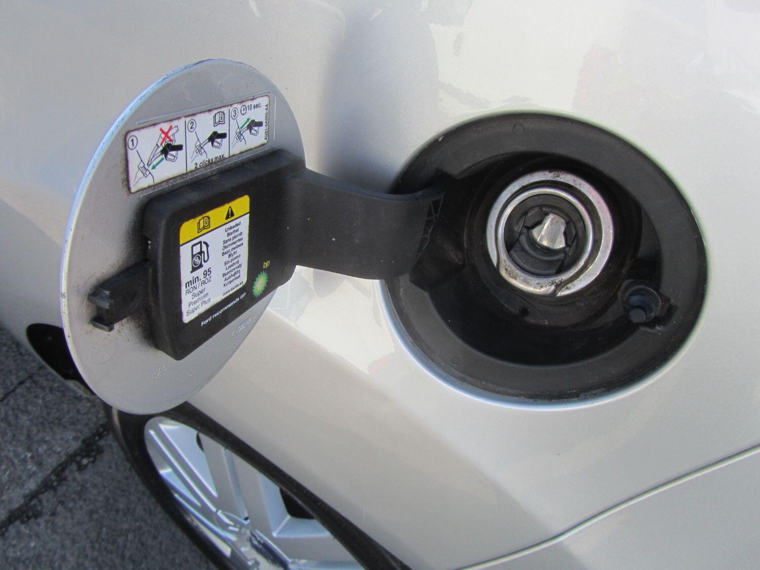 Used Ford Fiesta 2010 for sale - 76340358: Photo 18