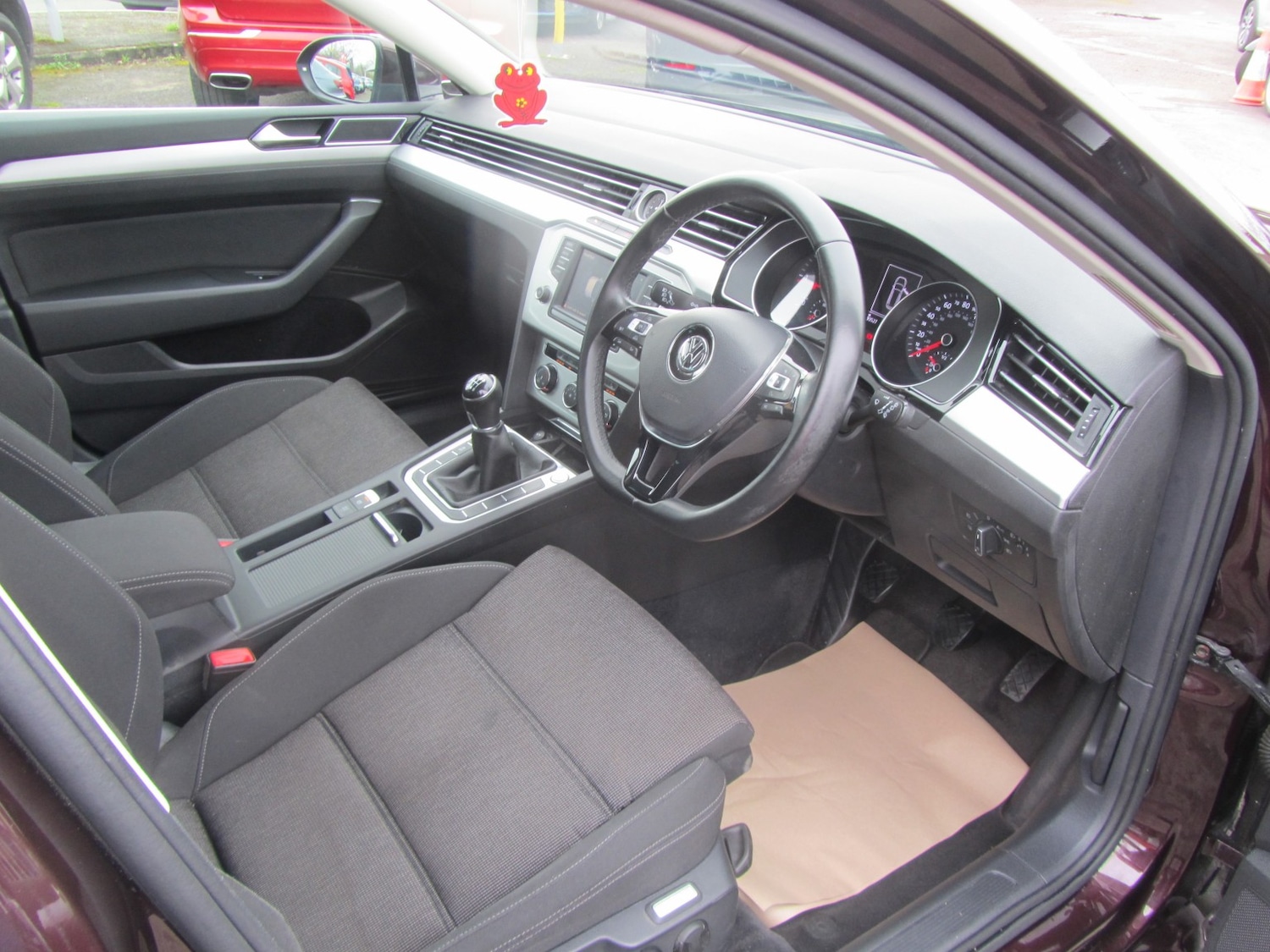 Used Volkswagen Passat 2017 for sale - 77668489: Photo 11