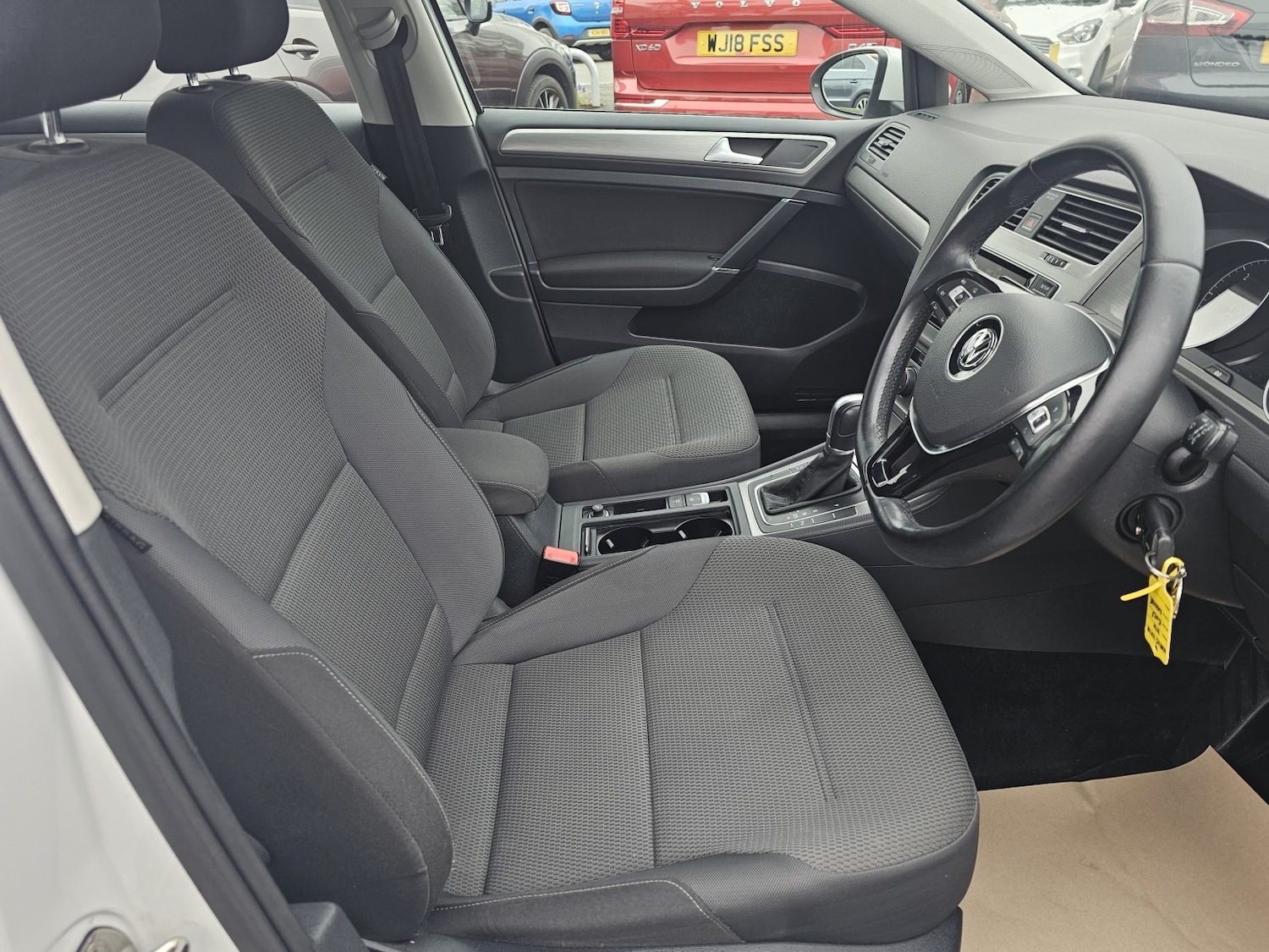 Used Volkswagen Golf 2015 for sale - 78004522: Photo 3