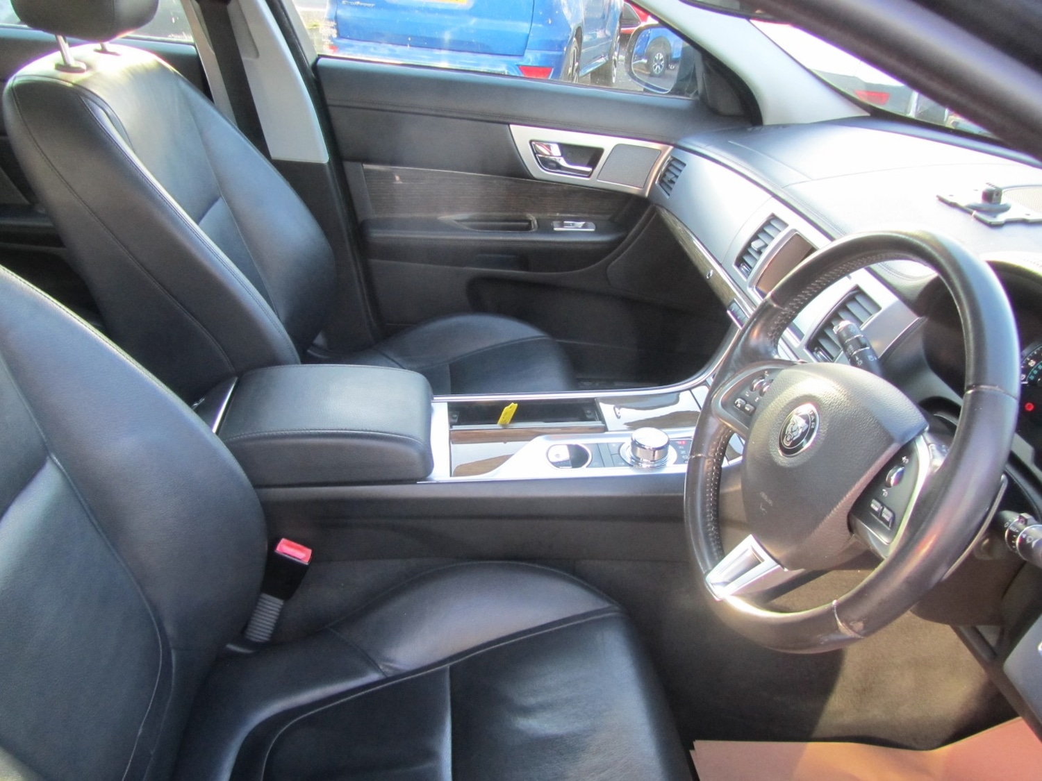 Used Jaguar XF 2015 for sale - 76631568: Photo 12