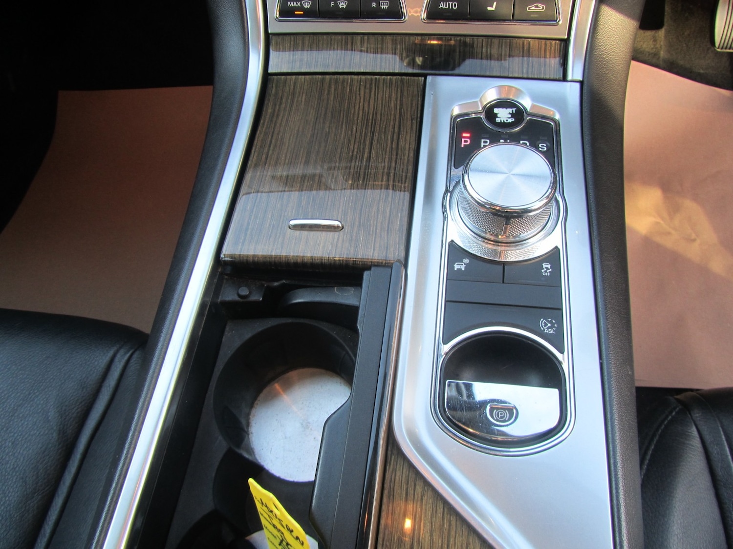 Used Jaguar XF 2015 for sale - 76631568: Photo 17