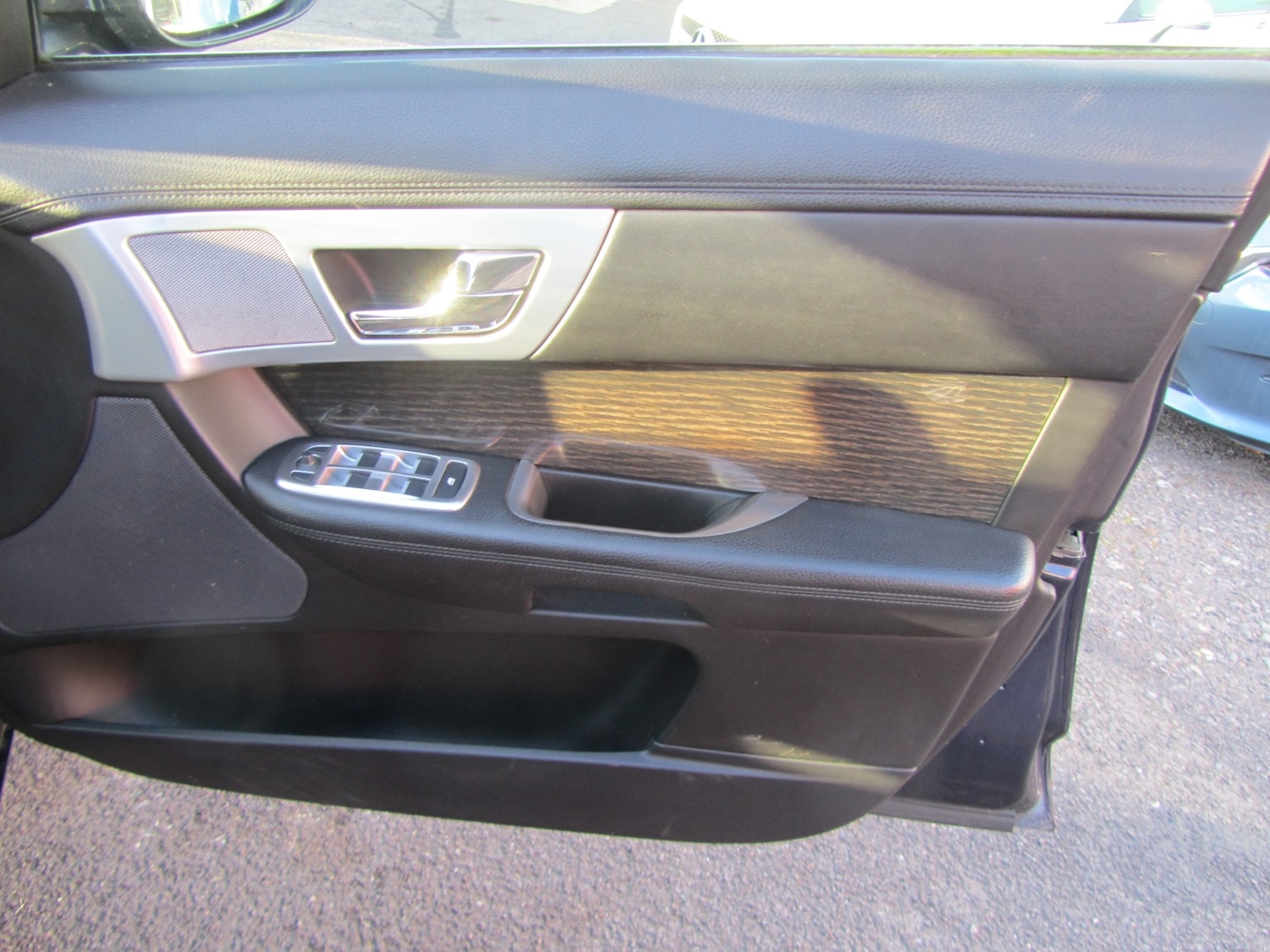 Used Jaguar XF 2015 for sale - 76631568: Photo 23