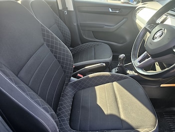 Used Skoda Fabia 2018 for sale - 79487710: Photo