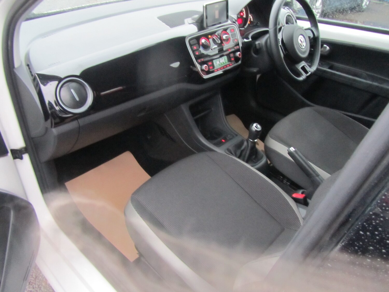 Used Volkswagen up! 2016 for sale - 76580022: Photo 22