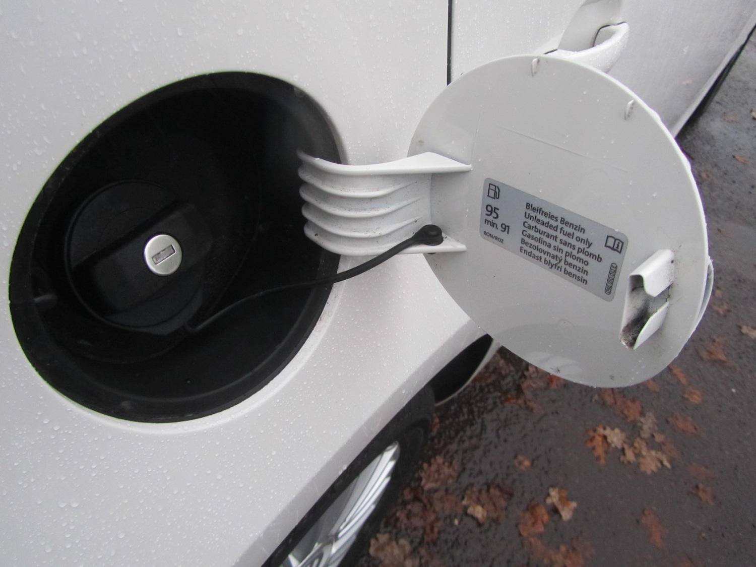 Used Volkswagen up! 2016 for sale - 76580022: Photo 24