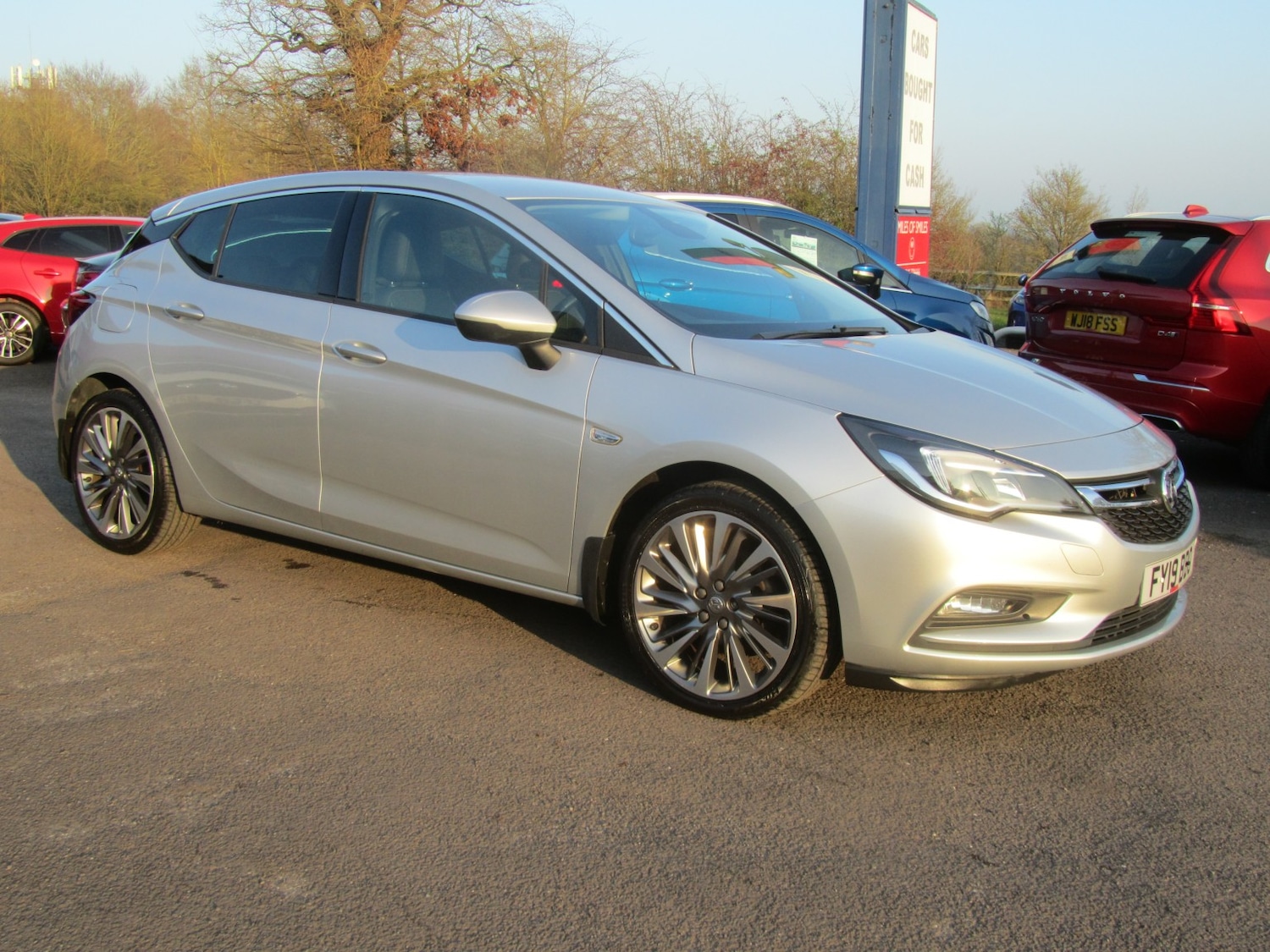 Used Vauxhall Astra 2019 for sale - 78045478: Photo 1