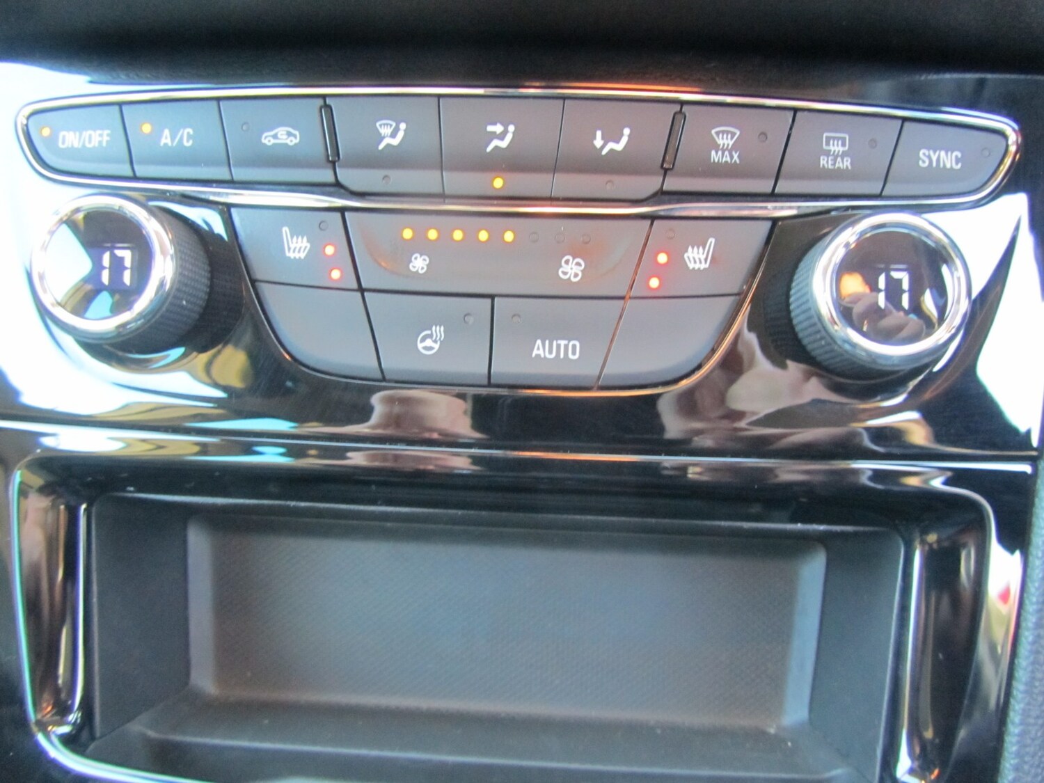 Used Vauxhall Astra 2019 for sale - 78045478: Photo 15