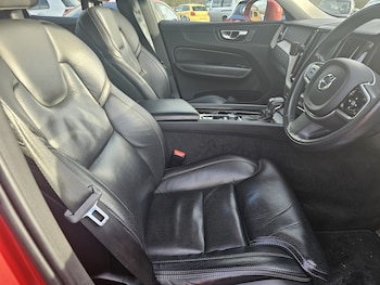 Used Volvo XC60 2018 for sale - 77494665: Photo