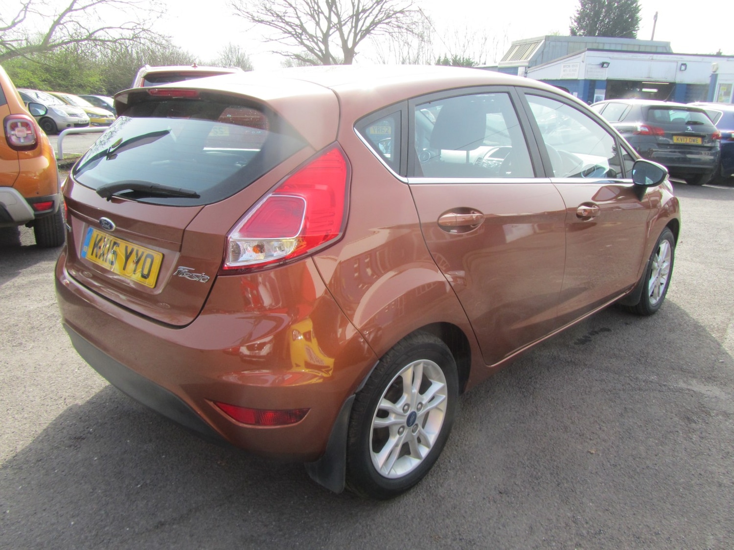 Used Ford Fiesta 2015 for sale - 77766535: Photo 2