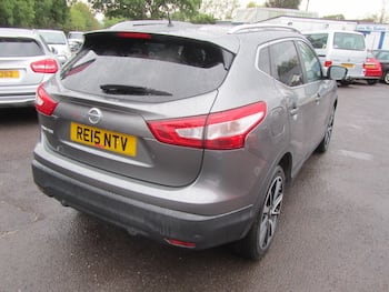 Used Nissan Qashqai 2015 for sale - 79620425: Photo