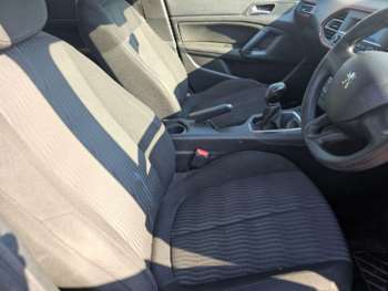Used Peugeot 308 2017 for sale - 74488747: Photo