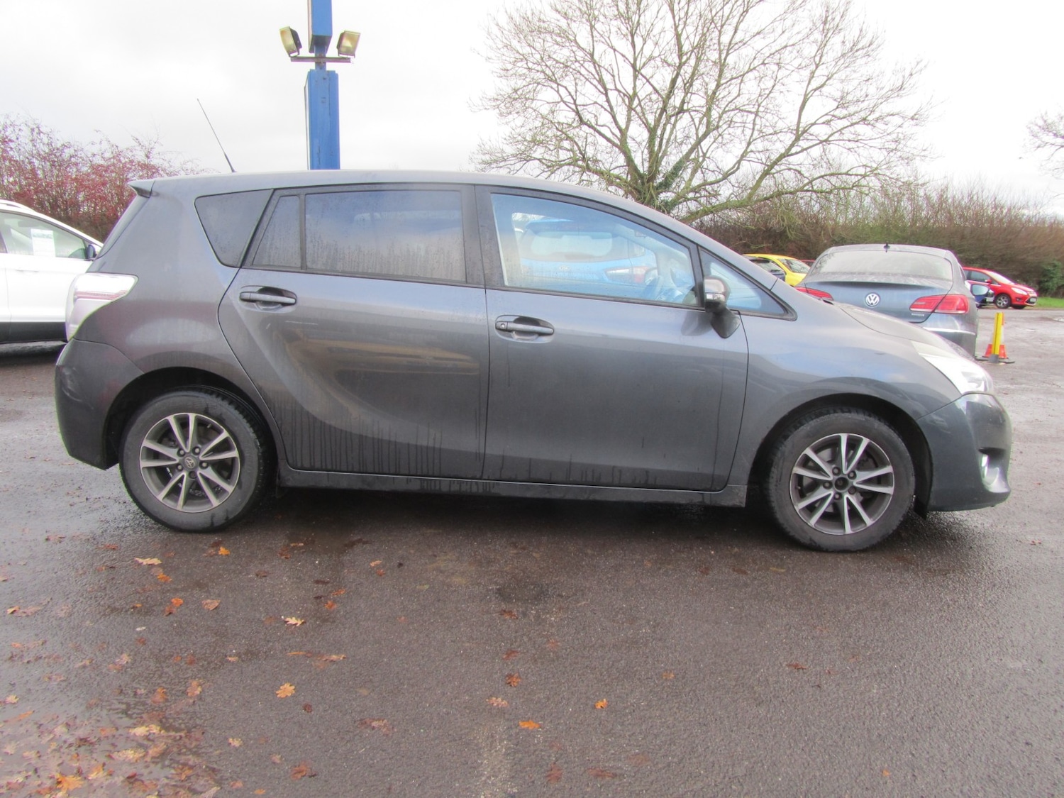 Used Toyota Verso 2015 for sale - 76924393: Photo 2