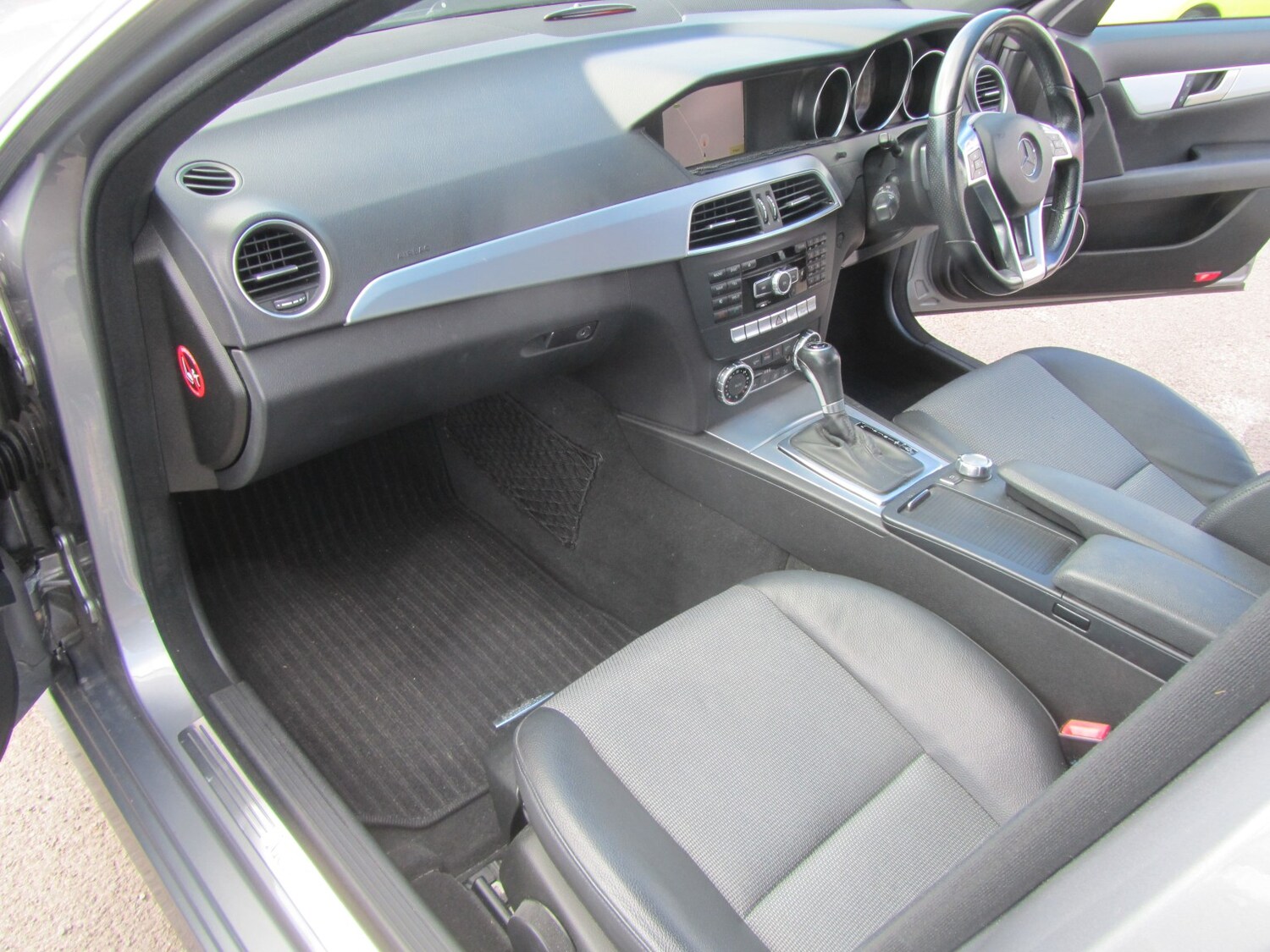 Used Mercedes-Benz C Class 2011 for sale - 78112155: Photo 19