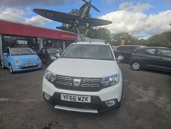 Used Dacia Sandero Stepway 2017 for sale - 79792624: Photo