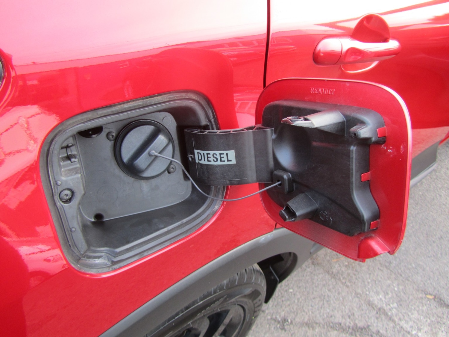 Used Renault Captur 2014 for sale - 76521084: Photo 32