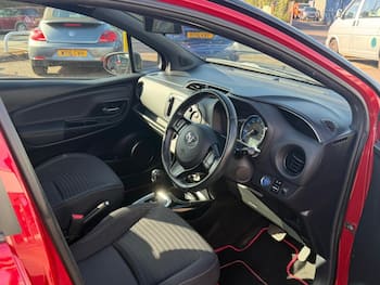 Used Toyota Yaris 2016 for sale - 79620602: Photo