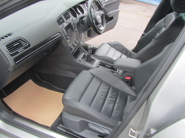 Used Volkswagen Golf 2013 for sale - 74356840: Photo 24