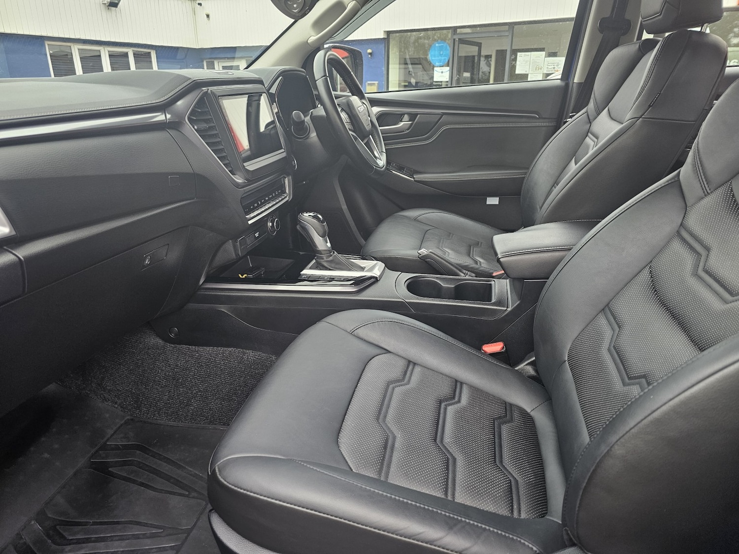 Used Isuzu D-Max 2023 for sale - 76186809: Photo 13