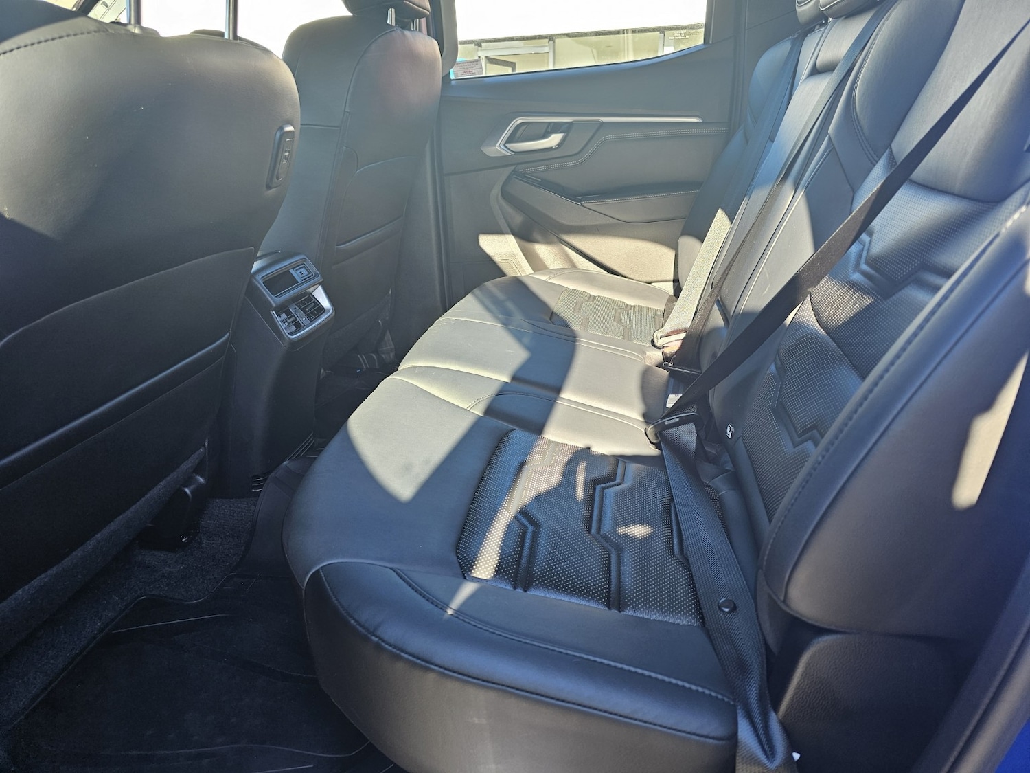 Used Isuzu D-Max 2023 for sale - 76186809: Photo 14