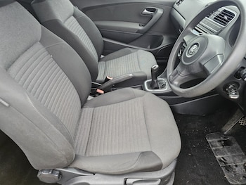 Used Volkswagen Polo 2010 for sale - 76855401: Photo