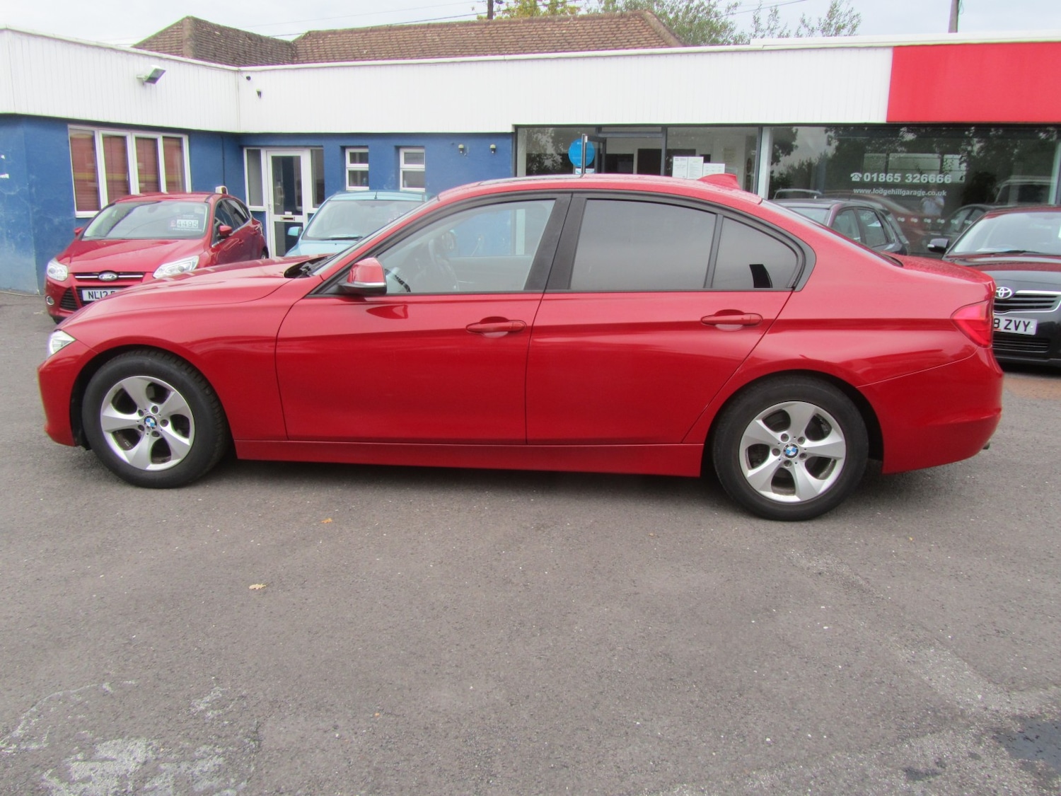 Used BMW 3 Series 2012 for sale - 76817518: Photo 2