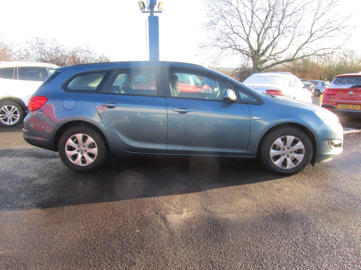 Used Vauxhall Astra 2022 for sale - 77089823: Photo 2