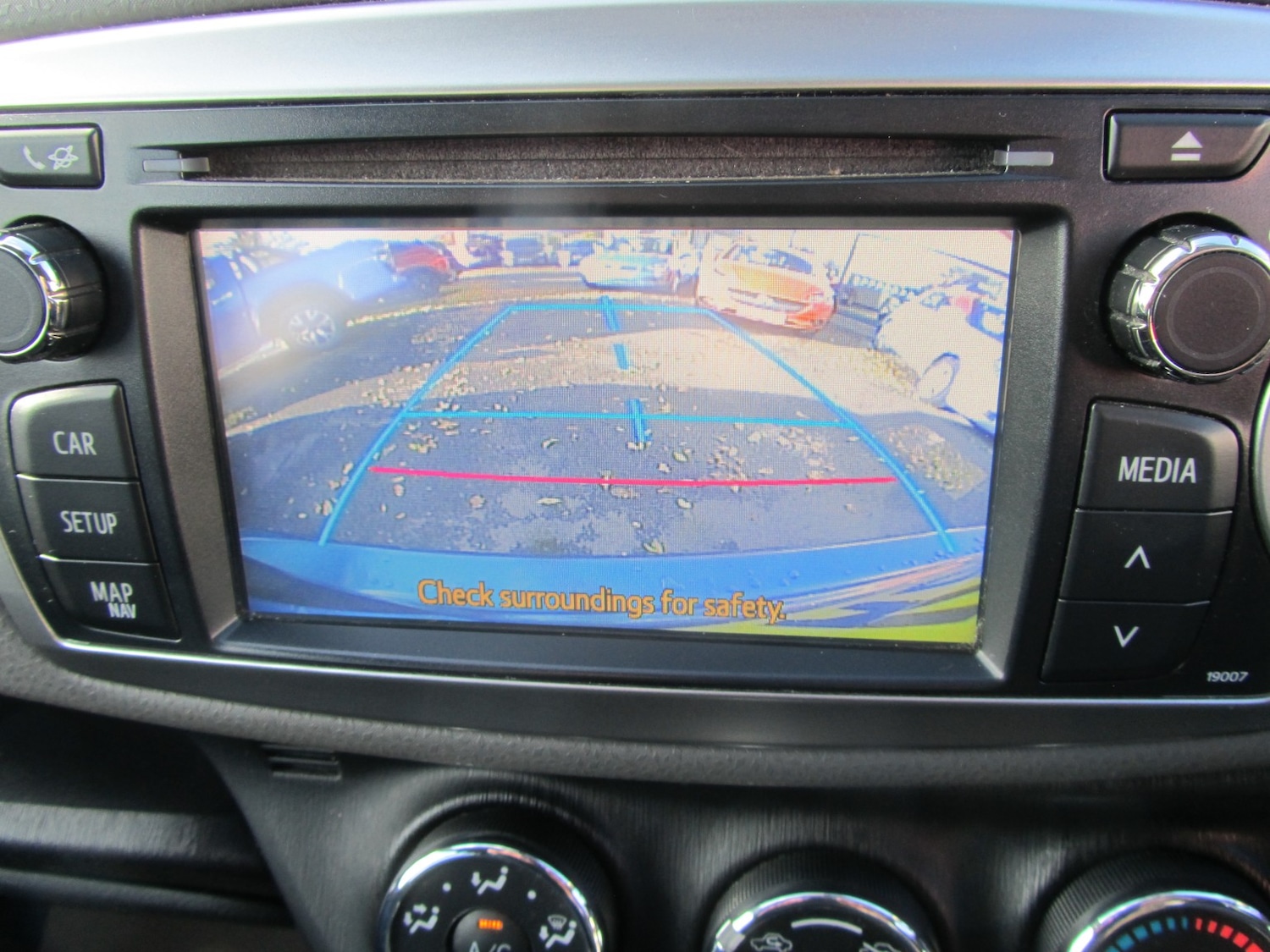 Used Toyota Yaris 2012 for sale - 76430972: Photo 2