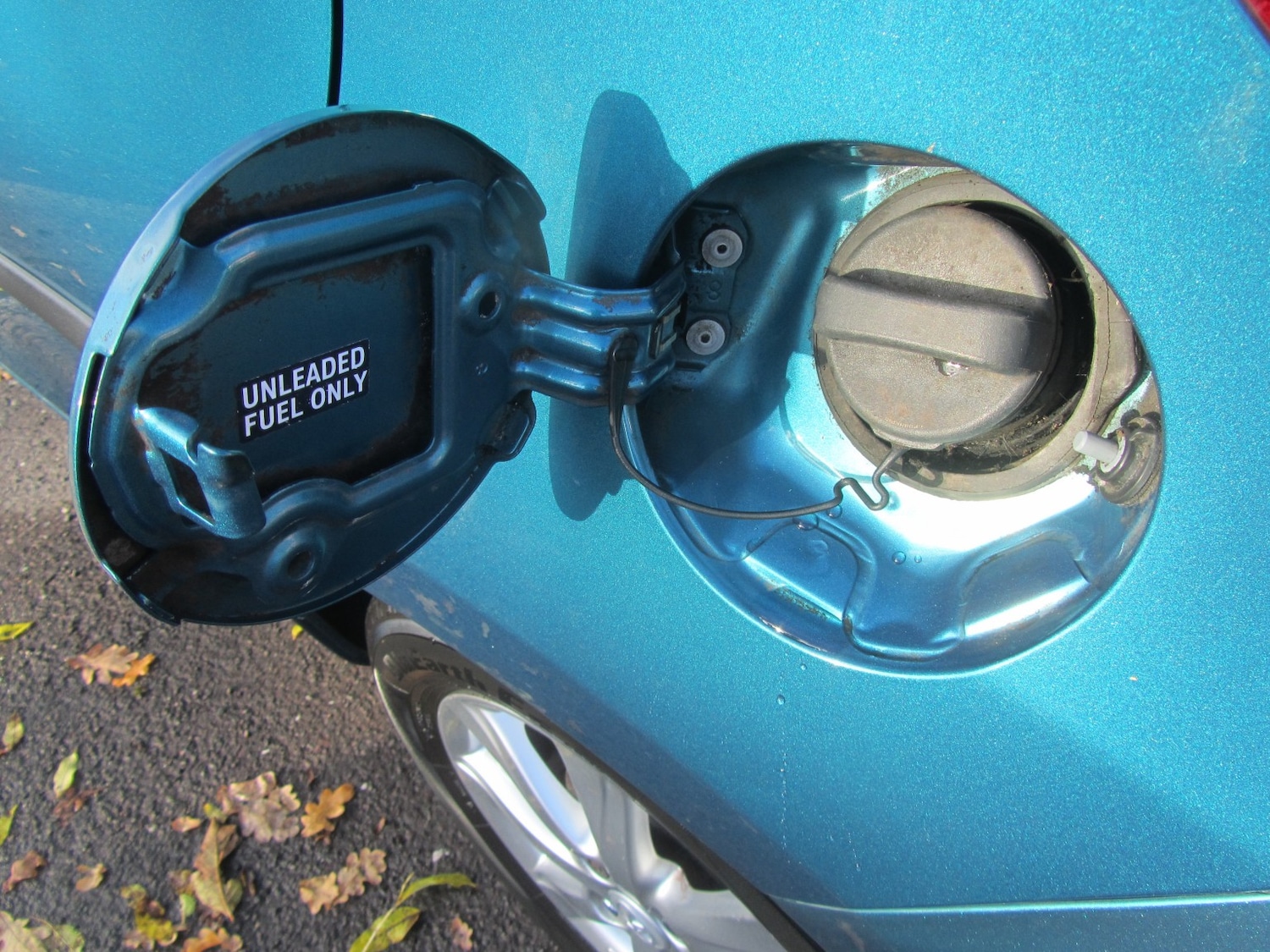 Used Toyota Yaris 2012 for sale - 76430972: Photo 24