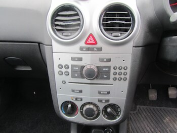 Used Vauxhall Corsa 2011 for sale - 77438397: Photo