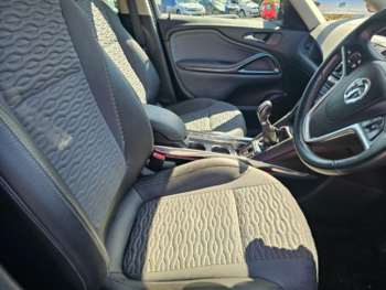 Used Vauxhall Zafira Tourer 2014 for sale - 74846376: Photo