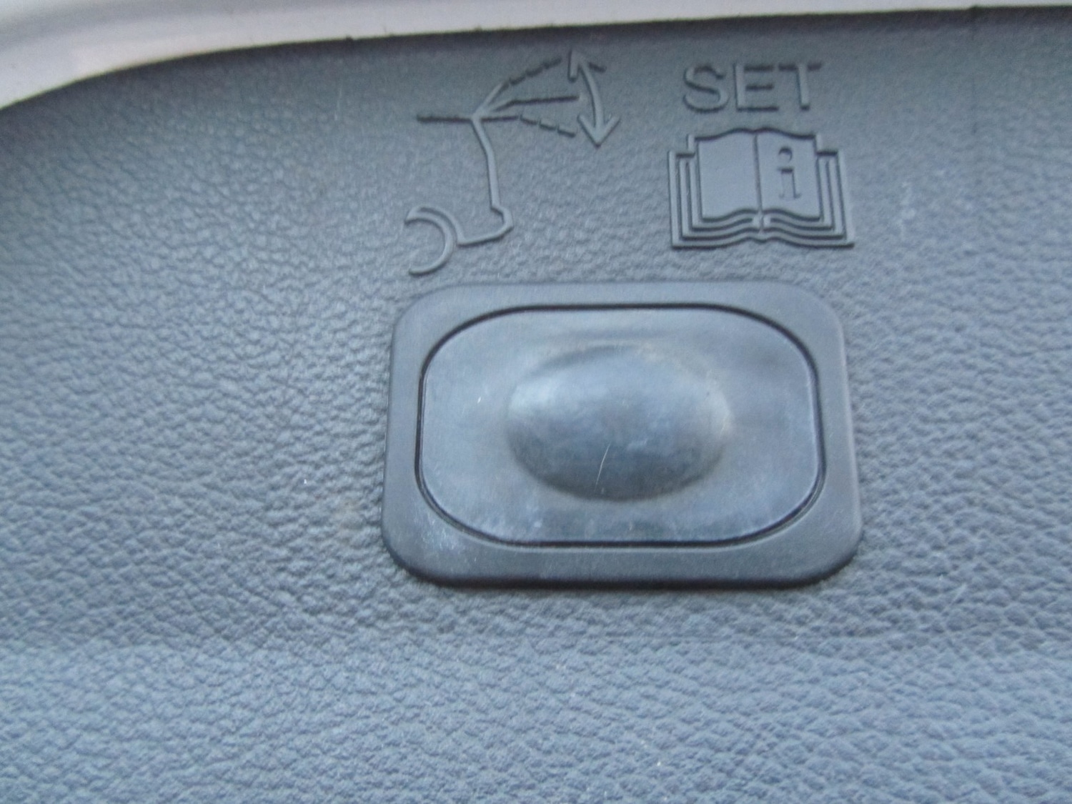 Used Ford Kuga 2015 for sale - 75615839: Photo 25