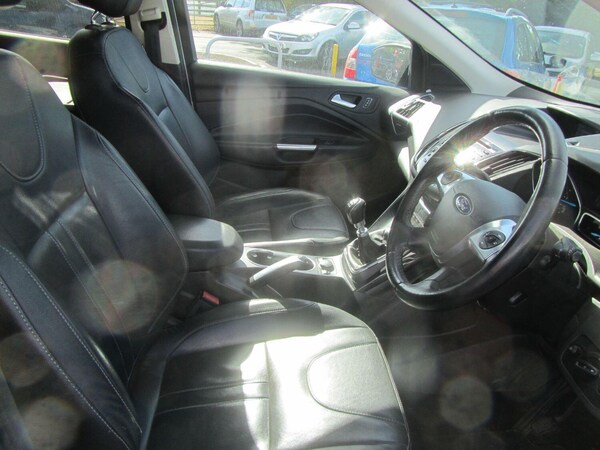 Used Ford Kuga 2015 for sale - 75615839: Photo 3