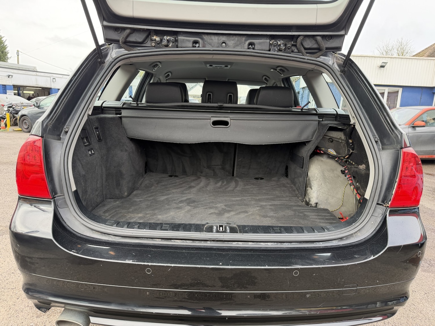 Used BMW 3 Series 2012 for sale - 77643744: Photo 8